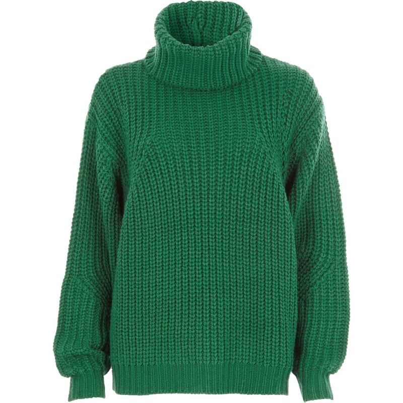 River Island’s cable knit sweater in a bright emerald green for €55