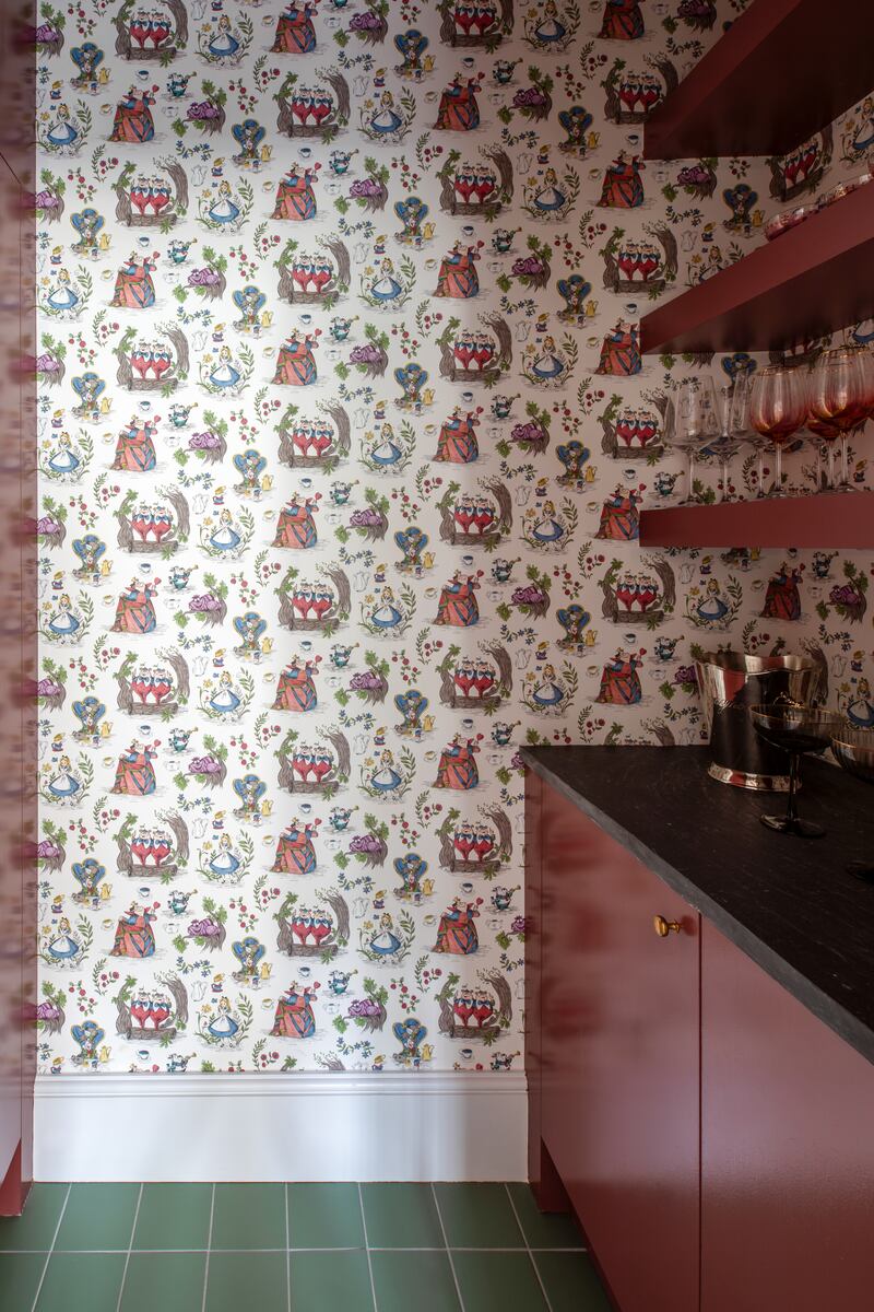 Pantry-cocktail area