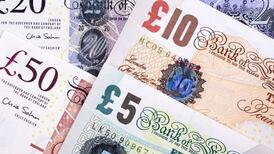 Bank of England rebuilds stimulus war chest with an extra £100bn