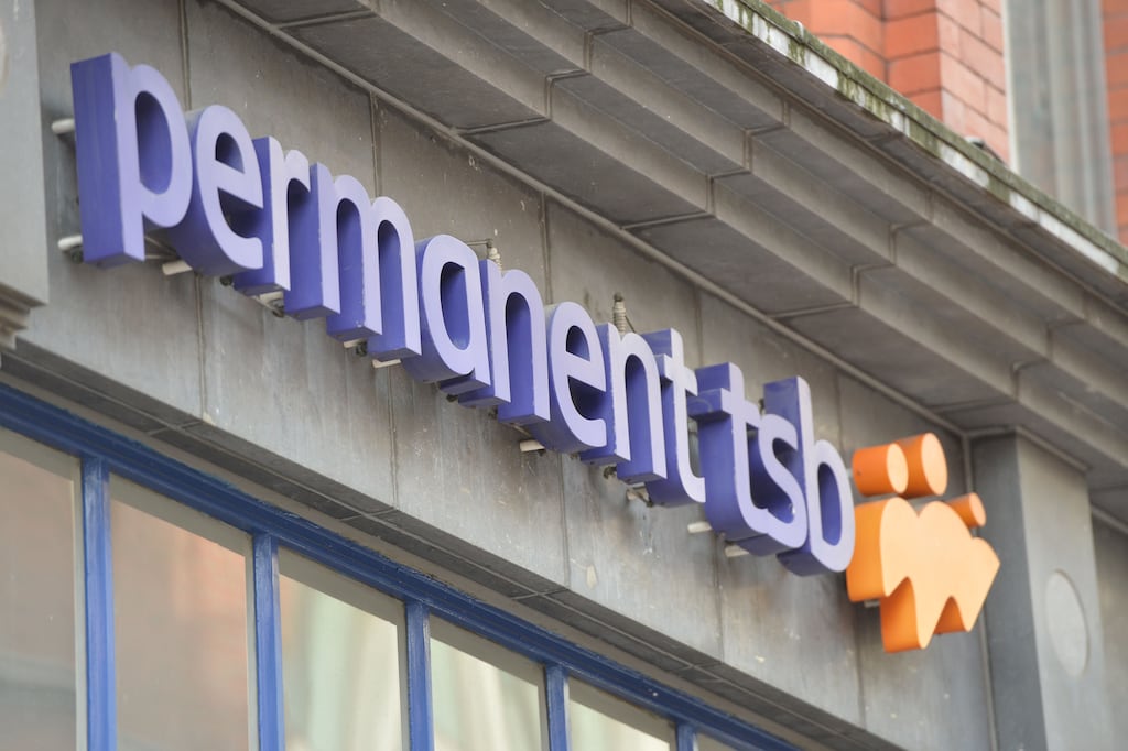 26/10/14 - FINANCE -  A  Permanent TSB office on Dublins Grafton Street.  PTSB
Photograph: Alan Betson / The Irish Times
logos logo