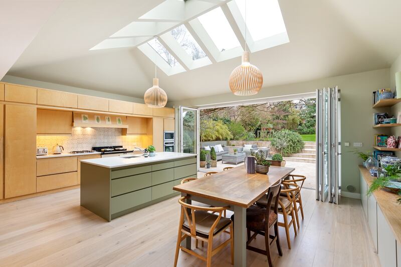 Open-plan kitchen/diningroom/livingroom