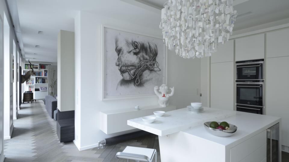 Custom-made herringbone with Madam Coco, a hand finish colour from Oscar Ono