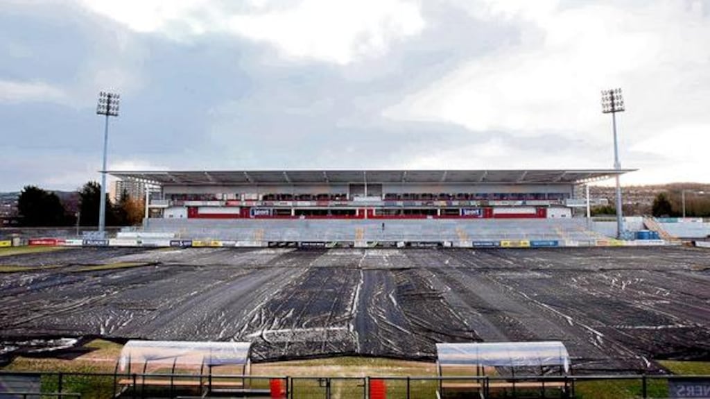 Despite the best efforts of the province Ulster's Magners League game against the Ospreys tomorrow night has been called off due to the frozen pitch at Ravenhill and the weather forecast.