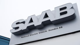 Three former Saab execs held on tax charges