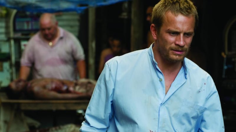 White Elephant/Elefante Blanco