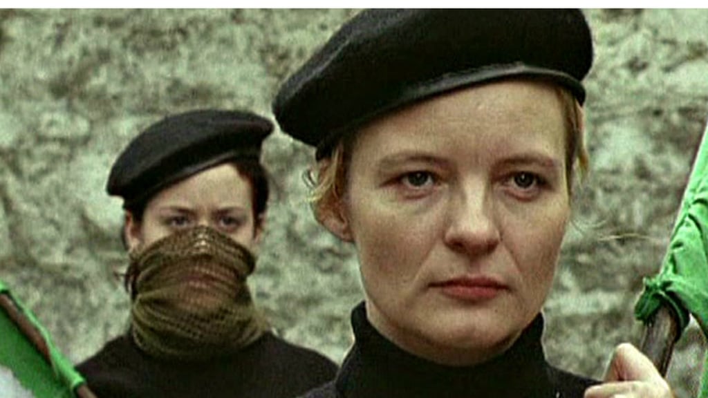 In the fiction-film Silent Grace (2001), director Maeve Murphy depicts the 1980 hunger strike in the Armagh women’s prison and the women’s dirty protest