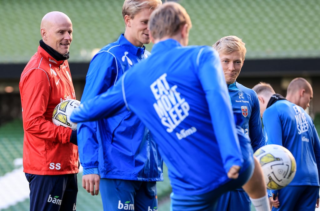 Ståle Solbakken: Norway's manager with his squad at training in the Aviva Stadium in advance of the friendly international against the Republic of Ireland. Photograph: Dan Sheridan/Inpho