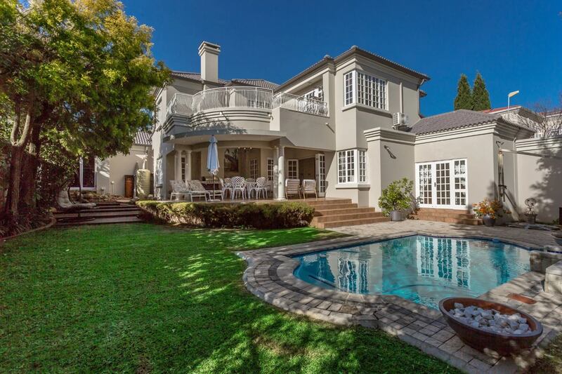 Spacious three-bed in Bryanstown Country Club estate, Sandton, South Africa