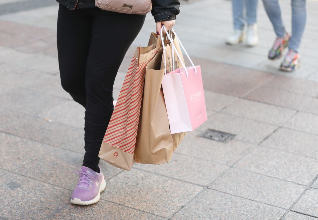 Christmas shoppers in Dublin City Centre. Photograph: Leah Farrell / RollingNews.ie