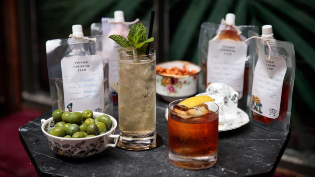 Let someone else do all the heavy-lifting and get a Vintage Cocktail Club set delivered to your door