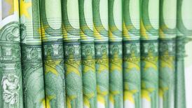 Woman   used   €51,000 accidental deposit for spending spree