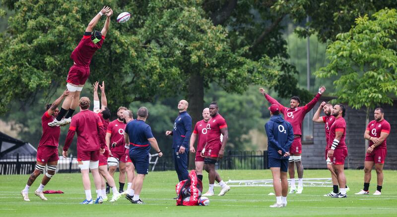 England head coach Steve Borthwick watches lineout training. Photograph: Andrew Fosker/Inpho