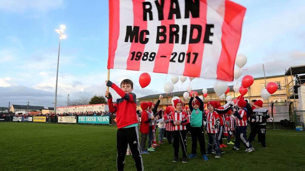 Members of the Derry City FC Cubs who released balloons in memory of club captain Ryan McBride prior to kick off. Photo: Lorcan Doherty/Inpho