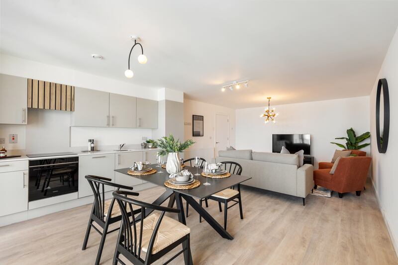 Opjen plan kitchen/living and dining