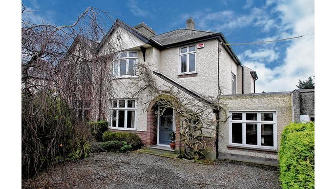 10 Newtownpark Ave, Blackrock, Co Dublin, €745,000
