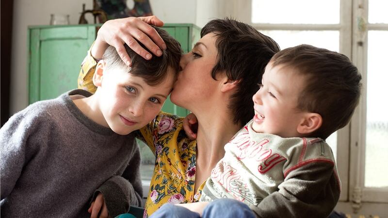 Elske Rahill with her sons, Phoenix (12) and Brocc (5)