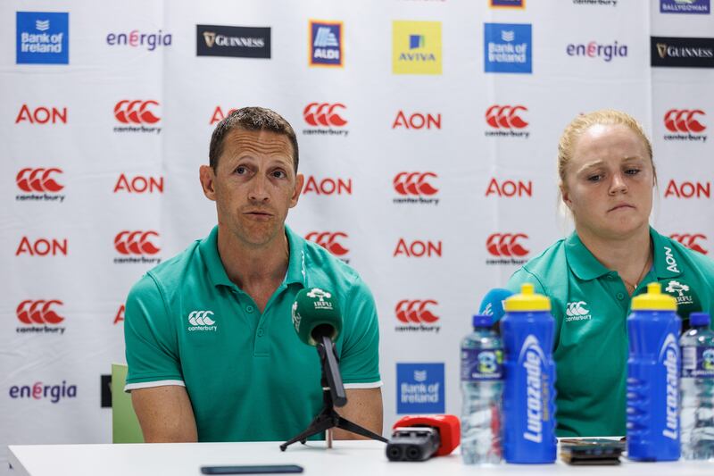 Head Coach Scott Bemand with Cliodhna Moloney at the IRFU High Performance Centre. Photograph: Ben Brady/Inpho
