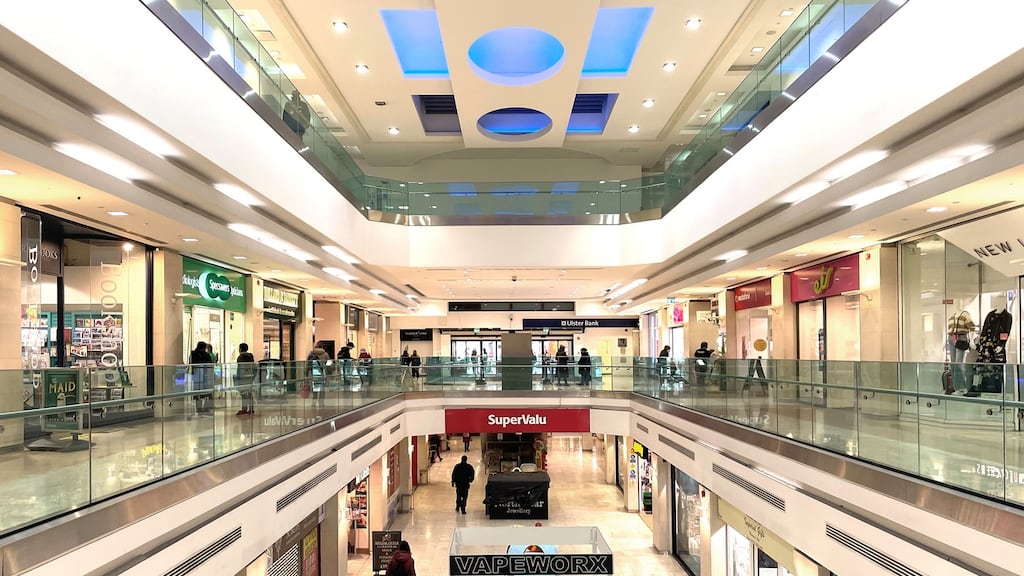 The HSE and the Centric Health Group have signed long-term leases at Dun Laoghaire Shopping Centre.