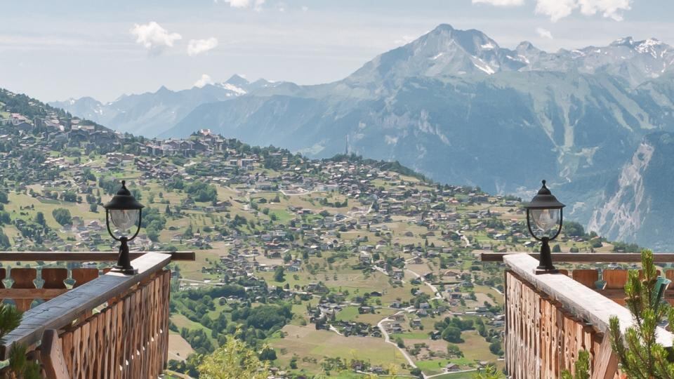 Switzerland: Valais (CHF800,000/ €655,133, savills.com)