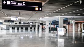 EU mulls keeping travel restrictions on US