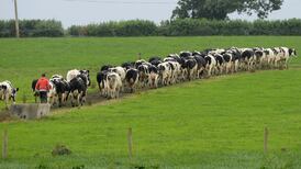 Coalition  ‘hopeful’ on carbon emissions deal but key issues still to be resolved