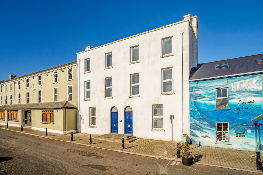 Marine House occupies a prime waterfront location overlooking the harbour and Atlantic Ocean, in Mullaghmore, Co Sligo