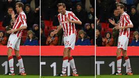 Peter Crouch’s 100th Premier League goal not enough for Stoke