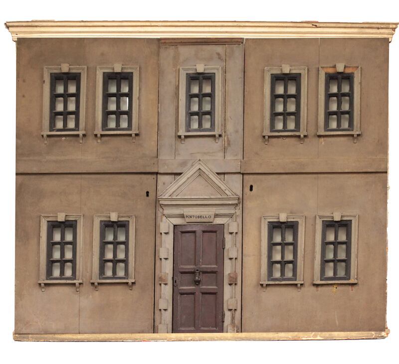 Lot 479: Vivien Greene’s Portobello Dolls House (1700-1710), €8,000 - €12,000