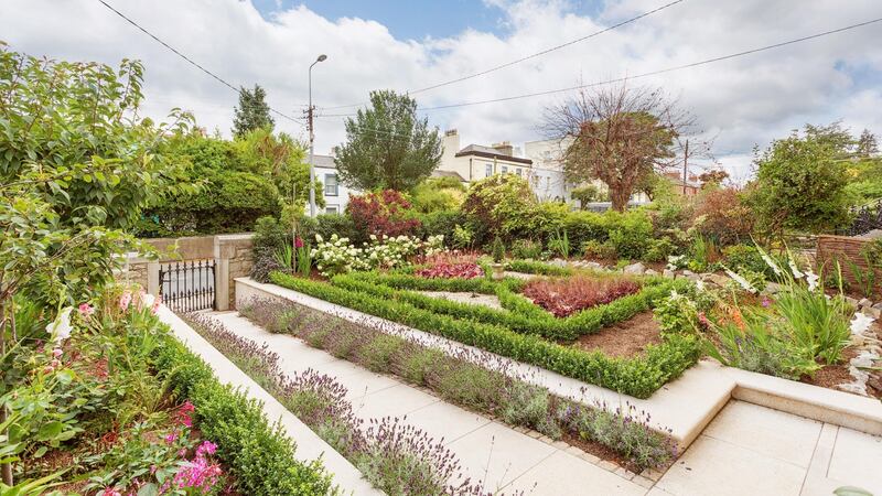 21 Cambridge Terrace, York Road, Dún Laoghaire, Co Dublin