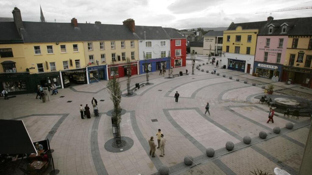View of The Square, Tralee, Co
.
Kerry. Photographer: Dara Mac Dónaill
28/9/04.