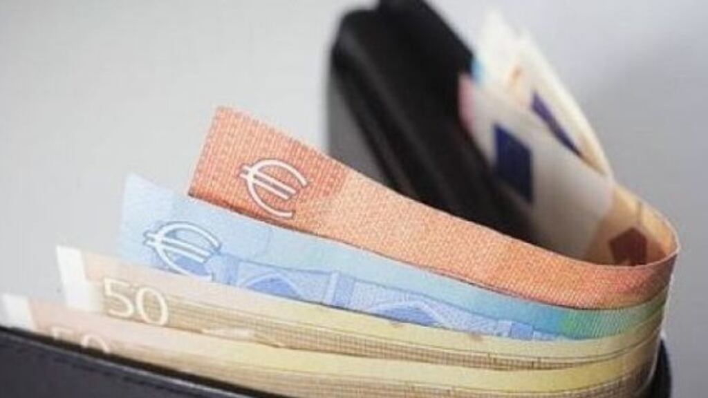 The Government is expected to announce new proposals to end the controversial lower pay arrangements in place for about 60,000 staff who were recruited to the public service since 2011.