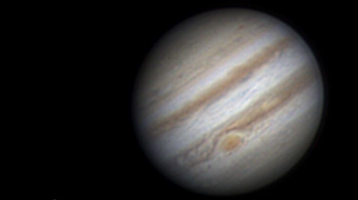 Jupiter and its moon Io photographed from Co Westmeath by Aiden Dunne