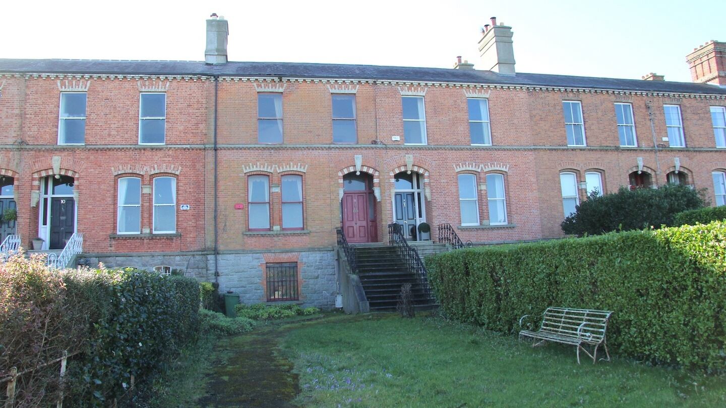 9 Breffni Terrace, Breffni Road, Sandycove, Co Dublin