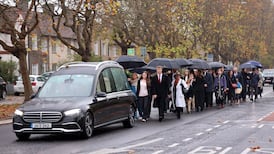 Former RTÉ broadcaster David Davin-Power ‘showed bravery to the bitter end’, son tells funeral Mass