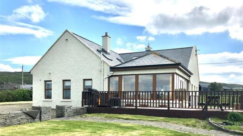 Located on the coastline just 5km from Lahinch, Barrta Lodge is seeking €485,000.