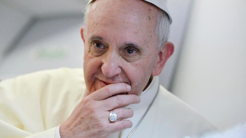 The decision to extend an invitation to Pope Francis was passed by 30 votes with none against by Belfast City Council.