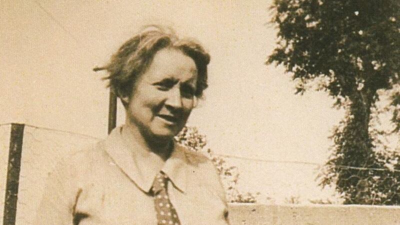 Helena Molony: actor, political activist, magazine editor, combatant in the 1916 Rising, trade unionist, gifted orator, serious drinker and, possibly, lesbian