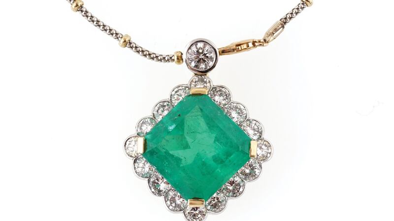 Gold pendant with a 26ct Colombian emerald and diamonds, €40,000-€60,000