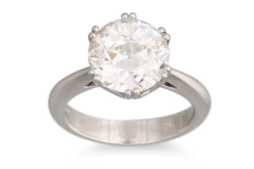 Looking to buy an engagement ring? These diamond rings are on sale in Dublin this week