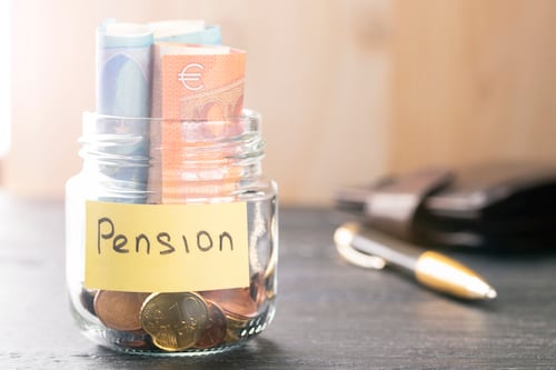 State and pensions sector fight over workers as auto-enrolment numbers fall to 750,000