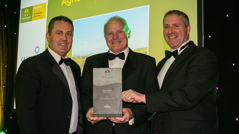 David McMahon, CEO, Emydex Technology, presents the Agribusiness of the Year award to J.J. Walsh and Enda Buckley, Carbery Food Ingredients