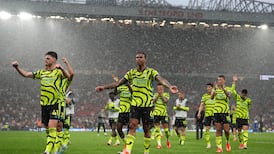 Arsenal beat Manchester United to do what they can to keep title race alive