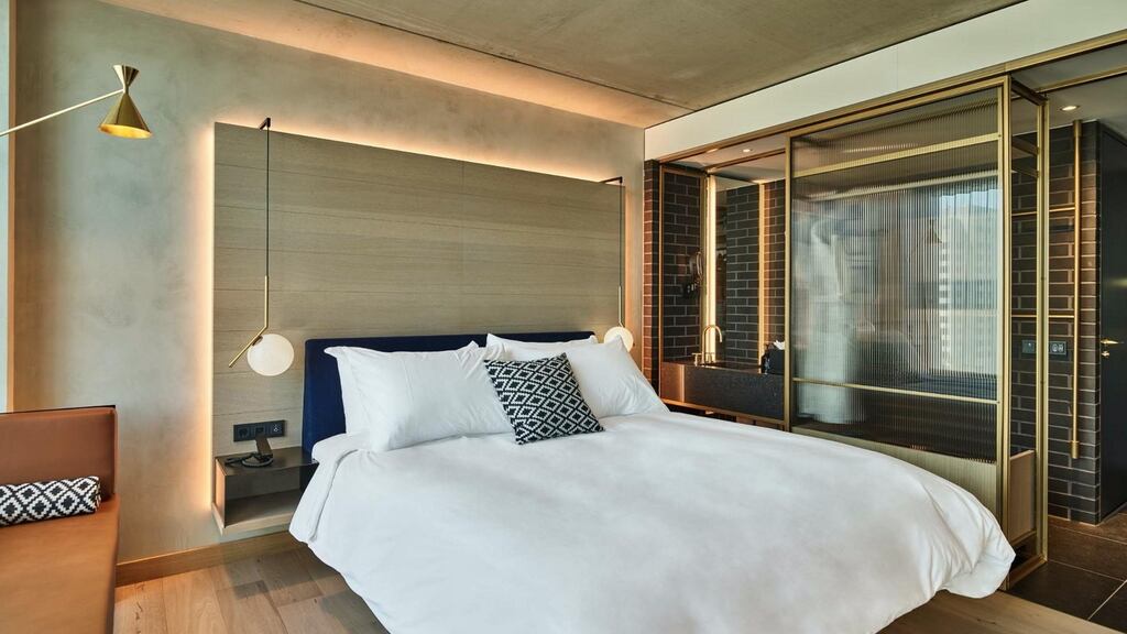 Bedroom at Urban Hotel QO in Amsterdam, designed by Tank Architecture & Interior Design, Conran&Partners in association with IHG’s interior design department