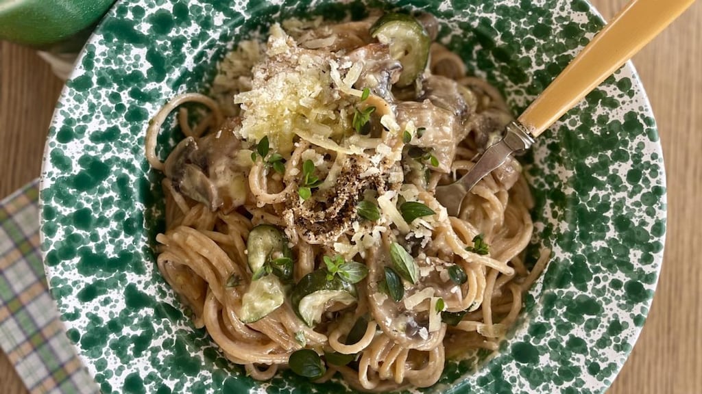 One-pot mushroom and courgette spaghetti