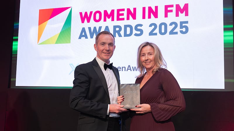 Trevor Smyth, awards judge, presents the best operations leadership award to Sinéad Grogan, ABM Ireland