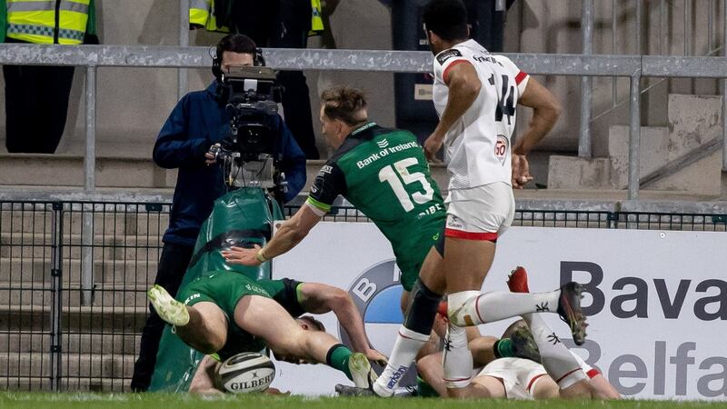 Sullivan scores the winning try. Photo: Morgan Treacy/Inpho