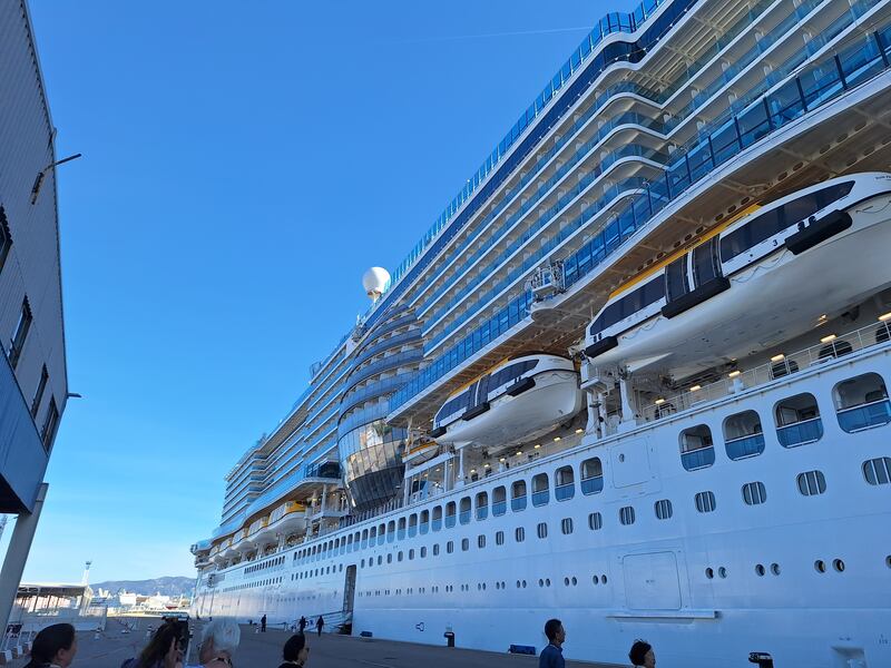 Sun Princess: A kind of luxury village