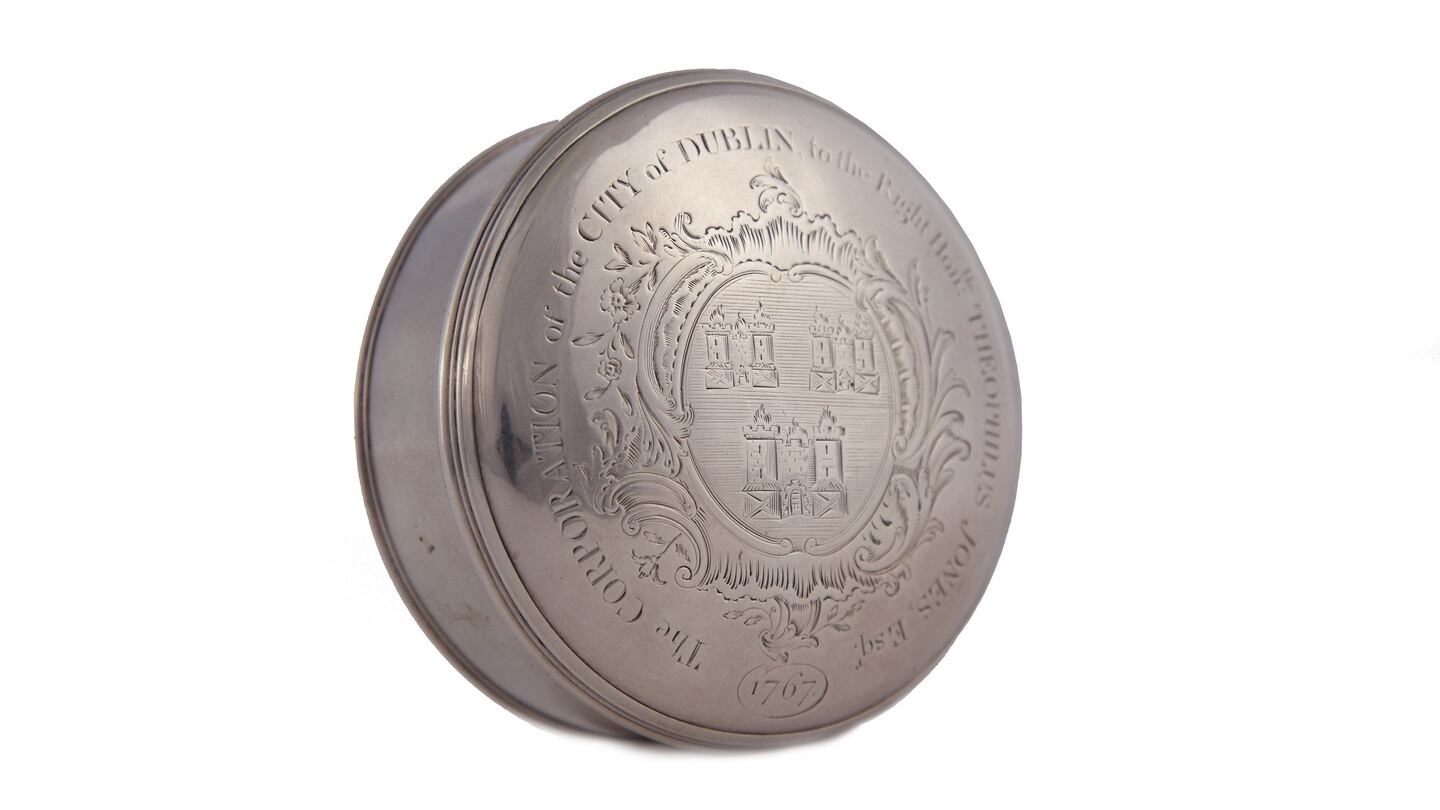 A George III circular silver Freedom Box, made by Dublin silversmith Bartholomew Stokes,  estimated at €10,000