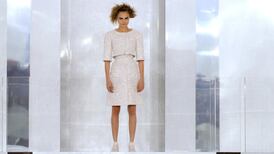 Flat footwear movement steps up in Paris