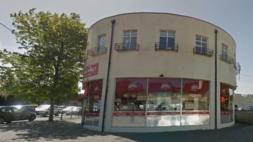 Darragh O’Connor was injured in an incident in the Eddie Rockets City Diner in Swords, Co Dublin, three years ago. Image: Google Streetview.